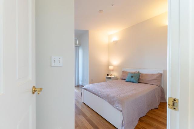1800 Turk Street, San Francisco CA: https://media.crmls.org/mediaz/e997211a-3a4d-4e72-af41-f0d0beec6eb9.jpg