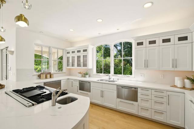842 Boyce Avenue, Palo Alto CA: https://media.crmls.org/mediaz/e99757c3-49b6-41df-806f-3cf742834cd6.jpg
