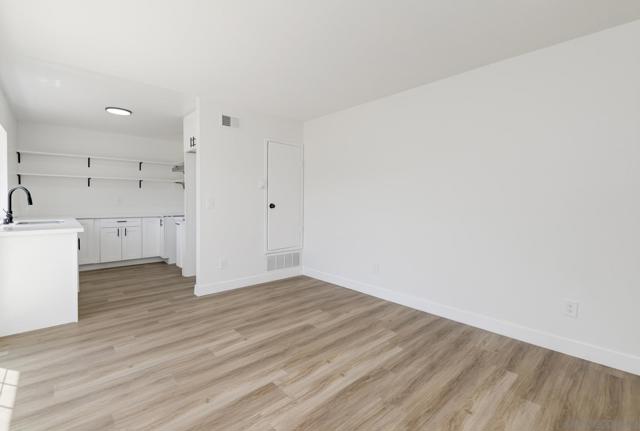 531 Bluffview Rd, Spring Valley CA: https://media.crmls.org/mediaz/e998454d-a875-4f6d-ad8c-ad495847bbe8.jpg