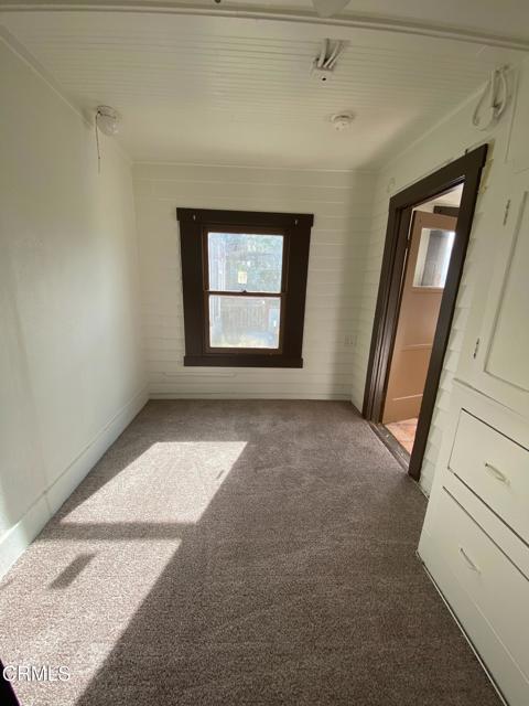 153 S South Laurel Street, Ventura CA: https://media.crmls.org/mediaz/e9986191-30f0-4c34-9704-60024b2ac7f1.jpg
