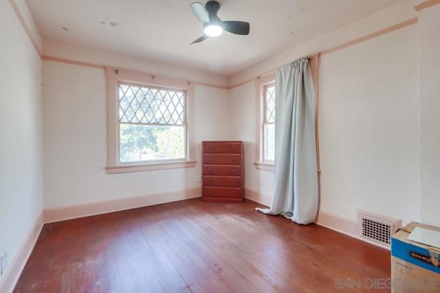 305 F Avenue, National City CA: https://media.crmls.org/mediaz/e9993c65-2745-46f5-947a-e7d36744cd8c.jpg
