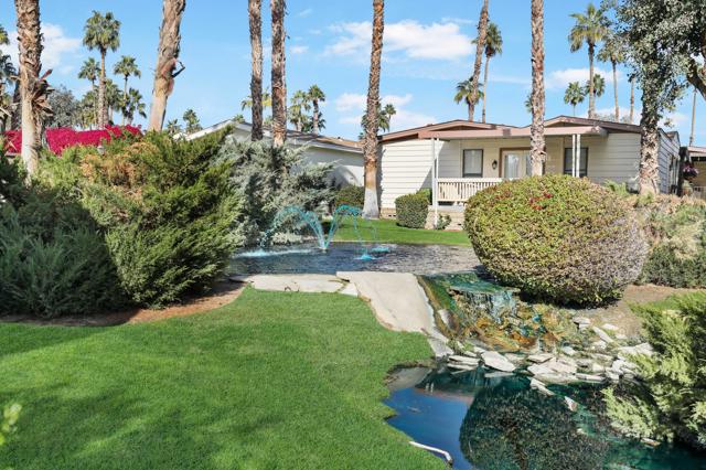 1223 Via Yolo, Cathedral City CA: https://media.crmls.org/mediaz/e99956e0-32bf-4271-bedd-d01bb5f62701.jpg