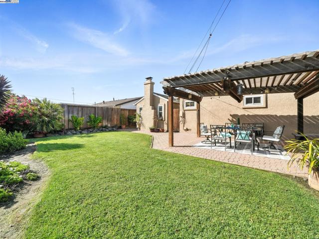 5426 Borgia Rd, Fremont CA: https://media.crmls.org/mediaz/e999f5d9-48e5-4e59-a6b8-9d5b1341e499.jpg
