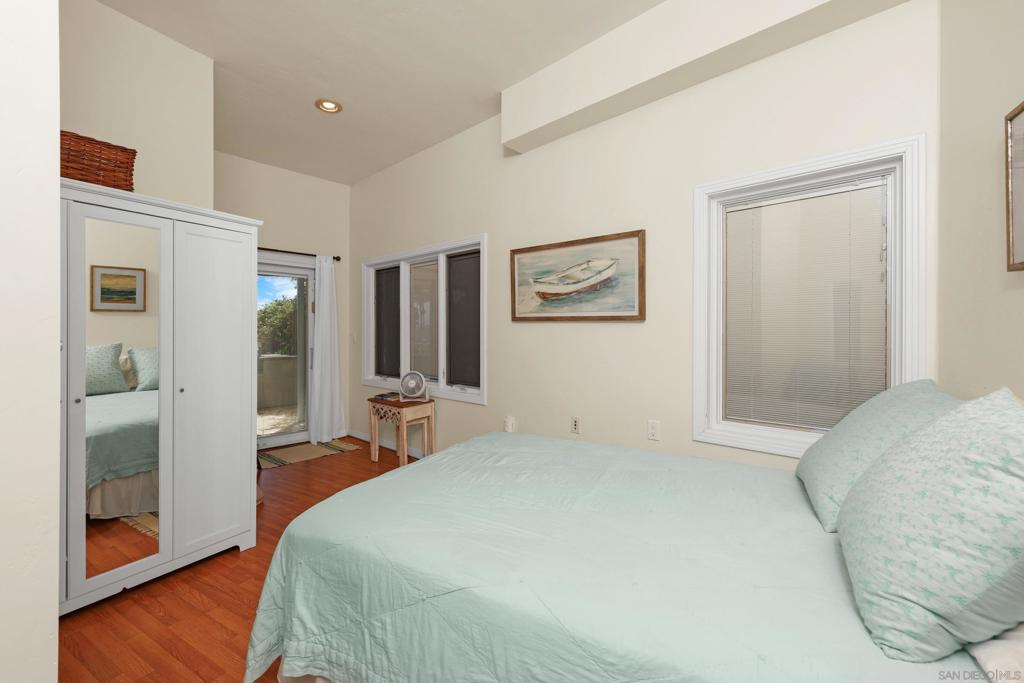 MLS #250037348SD image #48