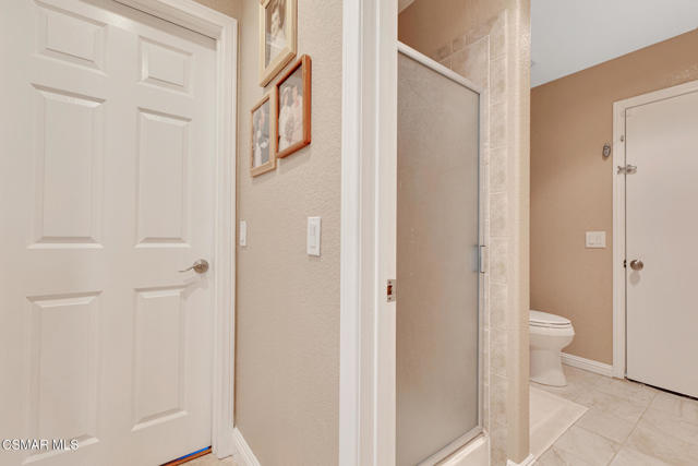 4542 Skidmore Court, Moorpark CA: https://media.crmls.org/mediaz/e99cd618-ced7-4bea-a809-ca97b47365cc.jpg