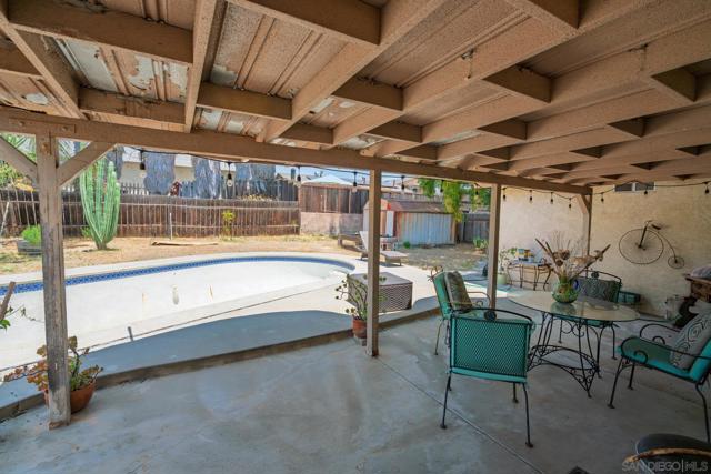 9530 Galston Drive, Santee CA: https://media.crmls.org/mediaz/e99fda90-9b38-4977-8c71-f47ffaf55361.jpg