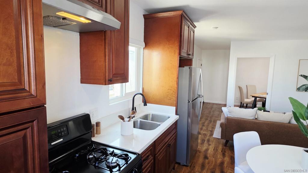 MLS #250032598SD image #8