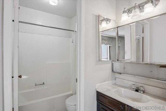 Image 20 of 44 For 3711 Racine  