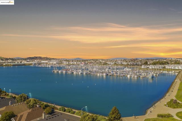 96 Bayside Ct, Richmond CA: https://media.crmls.org/mediaz/e9a2c153-8f03-4846-b0a4-cefa9dd78238.jpg