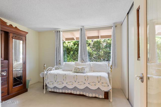 2910 Bear River Circle, Westlake Village CA: https://media.crmls.org/mediaz/e9a311f1-9461-45cc-ae82-c132e1b6f0da.jpg