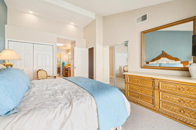 38960 Gladiolus Lane, Palm Desert CA: https://media.crmls.org/mediaz/e9a39cca-deec-4354-8828-f25f88e77ef2.jpg