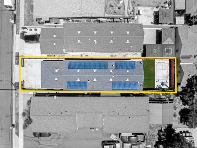 2418 W Lincoln St, Long Beach CA: https://media.crmls.org/mediaz/e9a659bc-4ffd-4db7-a893-56c195db6d44.jpg