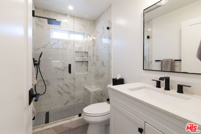3920 W Clark Avenue, Burbank CA: https://media.crmls.org/mediaz/e9a7beb5-6481-4ed4-a5af-108e8fe31472.jpg