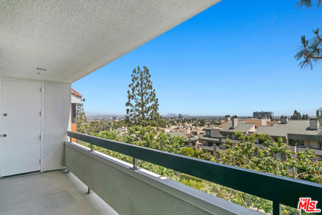 2142 Century Park Lane, Los Angeles CA: https://media.crmls.org/mediaz/e9a7cf32-5f49-4c35-9389-816338846ffd.jpg