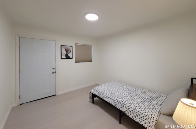 15927 Los Reyes Street, Fountain Valley CA: https://media.crmls.org/mediaz/e9a8b746-a67f-4621-b83a-97d3e4811c40.jpg