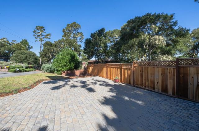 1034 Hillside Avenue, Pacific Grove CA: https://media.crmls.org/mediaz/e9a92aed-98cd-4ef5-82d2-25a5e77079e2.jpg