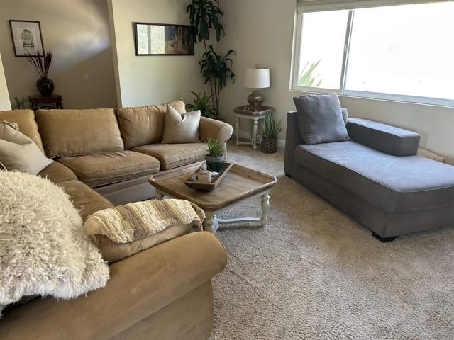 1190 Robertson Dr, Escondido CA: https://media.crmls.org/mediaz/e9a99b19-fa5a-4174-807f-c3bd71017653.jpg