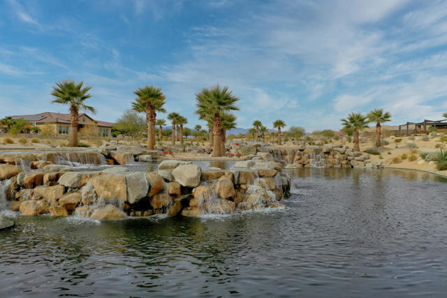 80 Zinfandel, Rancho Mirage CA: https://media.crmls.org/mediaz/e9a9f3f3-7979-43cb-9782-19de349a48ee.jpg