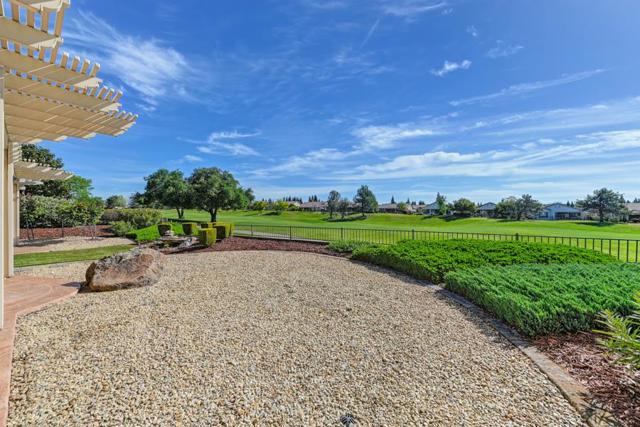 1817 Barn Valley Lane, Lincoln CA: https://media.crmls.org/mediaz/e9ac6b1c-3e1a-4896-a151-9df379b329e8.jpg
