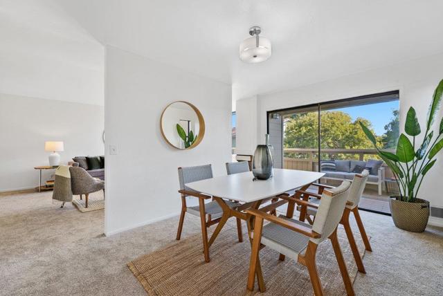 1742 Seascape Boulevard, Aptos CA: https://media.crmls.org/mediaz/e9ad3ebe-7d4e-4972-996e-74766eebef60.jpg