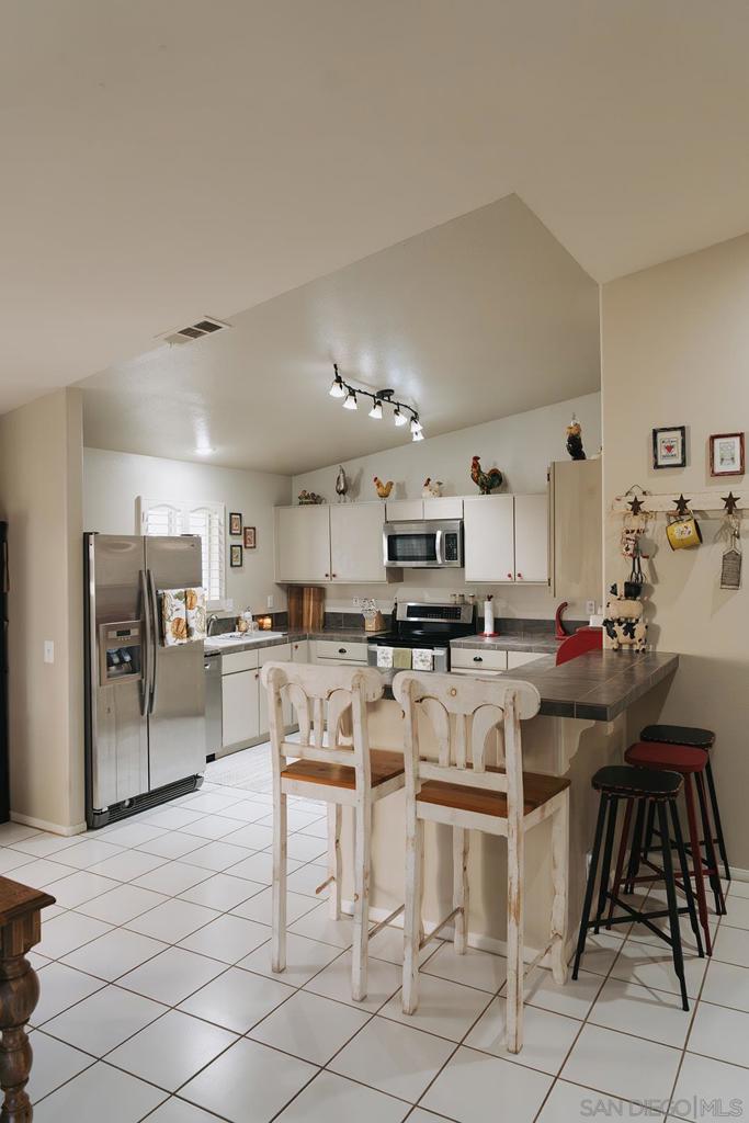 MLS #250043282SD image #8