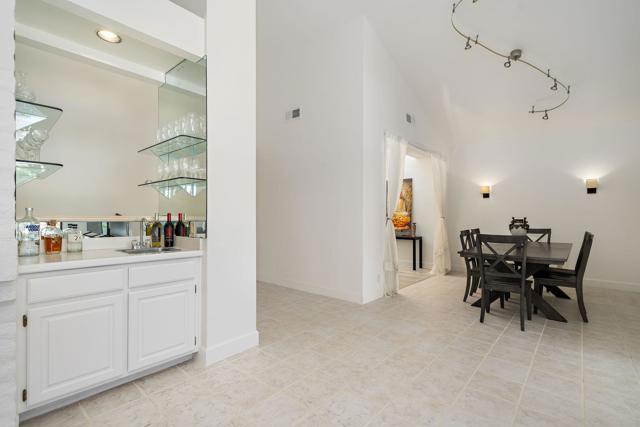 162 Lost River Drive, Palm Desert CA: https://media.crmls.org/mediaz/e9aed668-8465-4396-b902-aa747b7de1d6.jpg