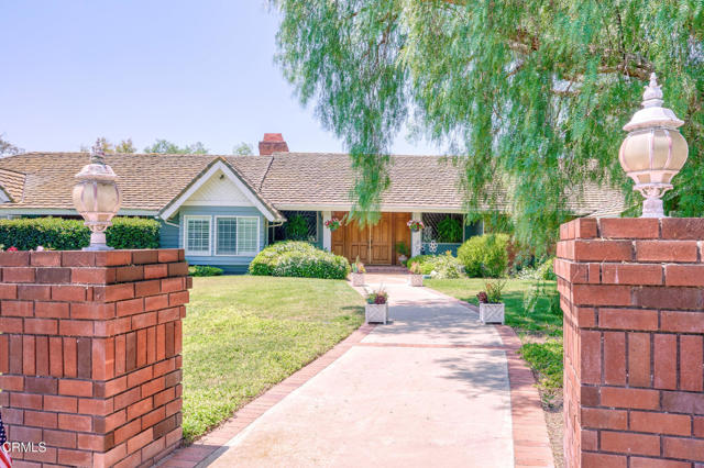11616 E Las Posas Road, Camarillo CA: https://media.crmls.org/mediaz/e9afd277-fa7b-4d52-8e62-2405875d8d77.jpg