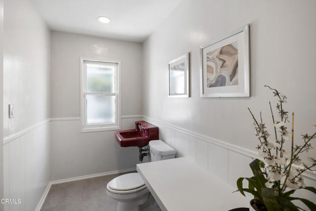 Detail Gallery Image 23 of 48 For 906 S Stanley Ave, Los Angeles,  CA 90036 - 5 Beds | 3/1 Baths