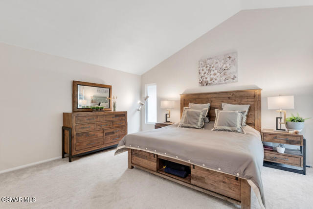 5092 Benedict Court, Oak Park CA: https://media.crmls.org/mediaz/e9b0ced0-9567-42e4-a734-332e9f35b20e.jpg