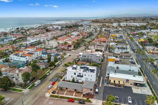 508 N Tremont Street, Oceanside CA: https://media.crmls.org/mediaz/e9b13802-826c-410d-865a-47d7e45f8577.jpg