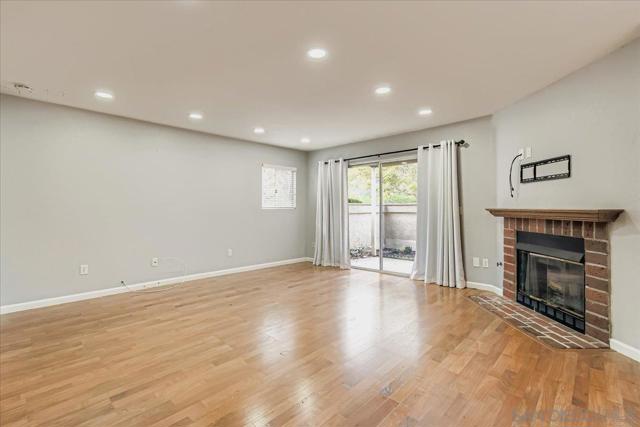 11313 Avenida De Los Lobos, San Diego CA: https://media.crmls.org/mediaz/e9b1788f-6d59-4410-a93c-61befd988cbf.jpg