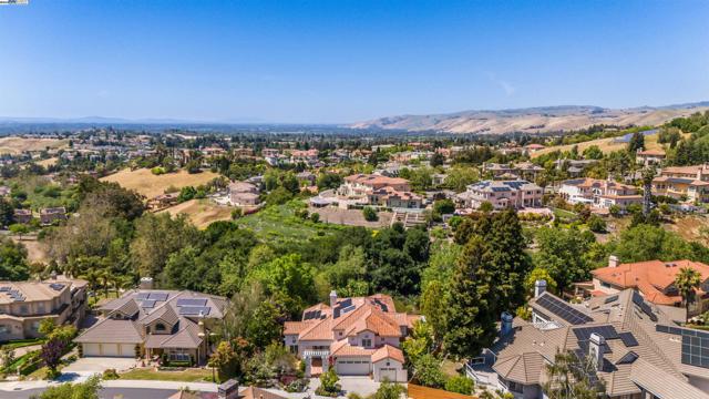 45221 Rutherford Ter, Fremont CA: https://media.crmls.org/mediaz/e9b3e66a-8b5a-47fe-a1b8-9a259845ba8d.jpg