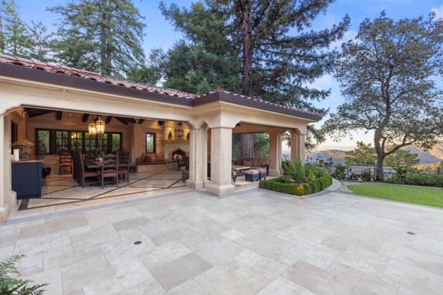 21106 Brush Road, Los Gatos CA: https://media.crmls.org/mediaz/e9b3f550-5d4b-4ede-a9bf-604d94033164.jpg