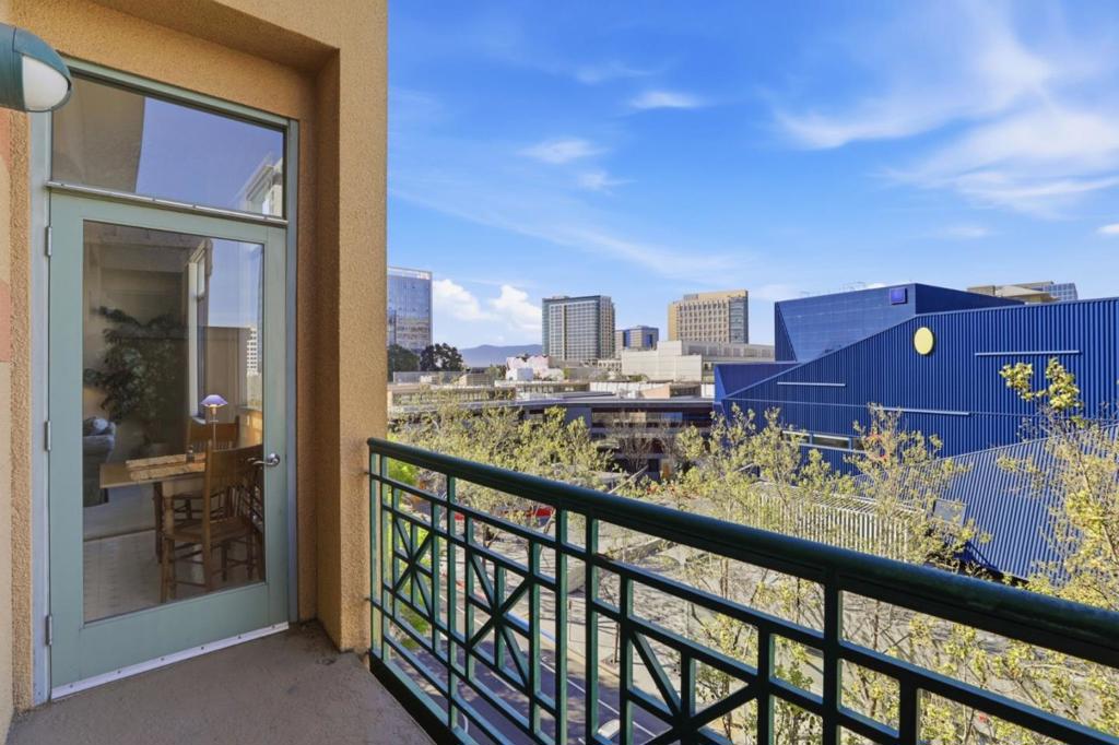 144 S 3rd Street #607