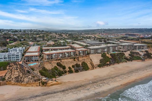 151 Del Mar Shores Terrace, Solana Beach CA: https://media.crmls.org/mediaz/e9b45f09-9608-4bcb-b7e4-b8b0f18008b8.jpg