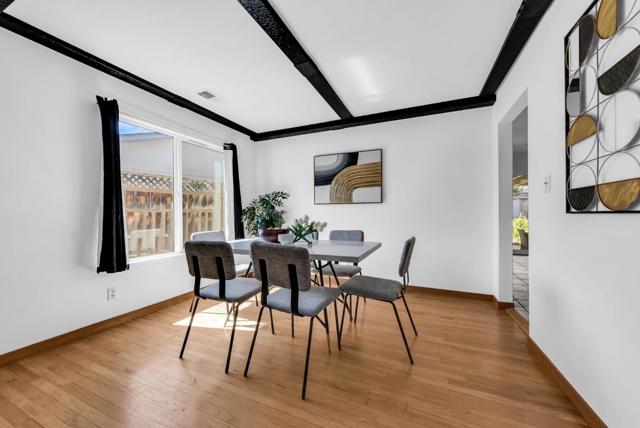 5665 Comanche Drive Drive, San Jose CA: https://media.crmls.org/mediaz/e9b4a26e-7efa-413b-8b36-a1a69e3cd77d.jpg
