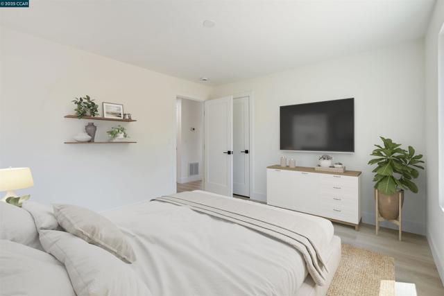 1923 Thompson Ln, El Sobrante CA: https://media.crmls.org/mediaz/e9b58eab-7517-47cf-98f1-9dd0789ee560.jpg
