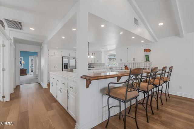 1230 Mandalay Beach Road, Oxnard CA: https://media.crmls.org/mediaz/e9b65da1-7e12-44e9-851b-1eed75b98ec7.jpg