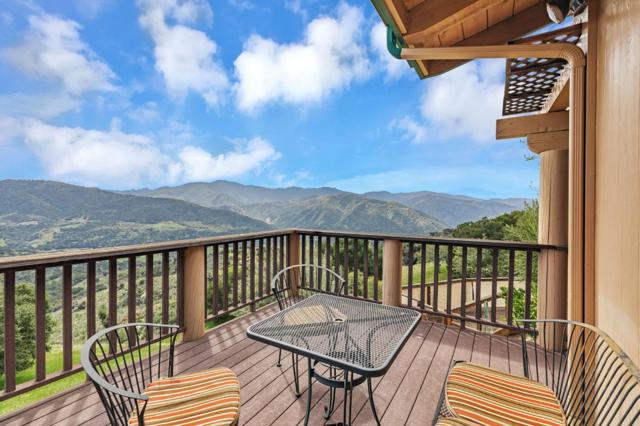 18 Asoleado Drive, Carmel Valley CA: https://media.crmls.org/mediaz/e9b76b87-56d7-4b21-88fc-fc644915749a.jpg