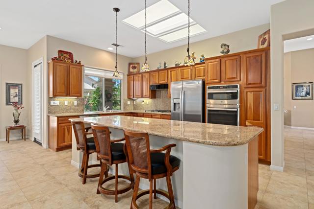 Image 13 of 28 For 78638 Sunrise Canyon Avenue