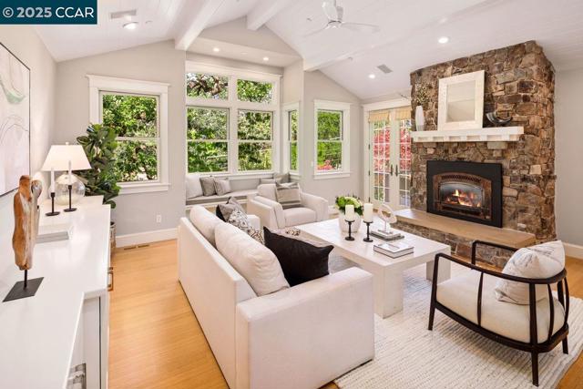 775 Kirkcrest Rd, Danville CA: https://media.crmls.org/mediaz/e9b9e935-7786-4585-8140-c9c25eacbc25.jpg