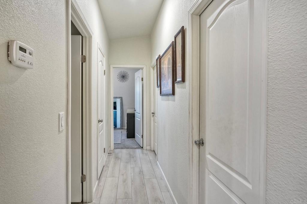 2700 E Valley Pkwy - photo 14