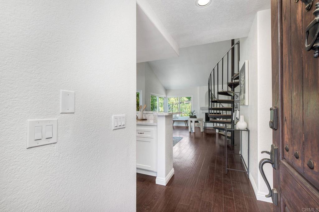 4710 Majorca Way - photo 7