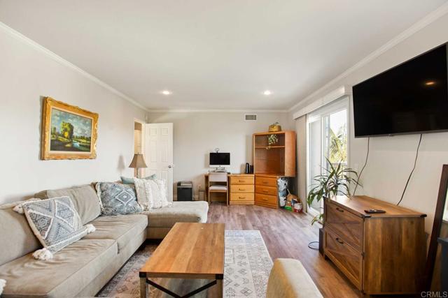 Detail Gallery Image 29 of 32 For 381 via Almansa, Encinitas,  CA 92024 - 5 Beds | 3 Baths