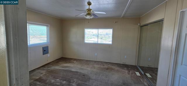 16401 San Pablo Ave, San Pablo CA: https://media.crmls.org/mediaz/e9bbfac3-870a-43f4-819d-622a16ca653d.jpg