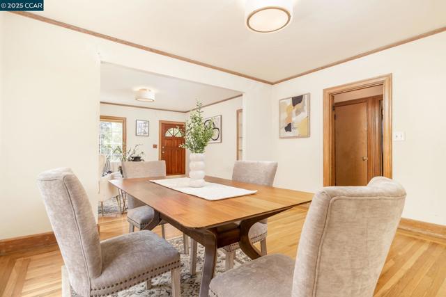 837 San Carlos Ave, Albany CA: https://media.crmls.org/mediaz/e9bc3cf8-335d-4401-b7a4-791ea1d6ca7c.jpg