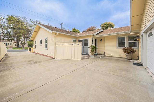 205 Maple Street, Salinas CA: https://media.crmls.org/mediaz/e9bcce4d-208a-4823-947c-a98b8606a801.jpg