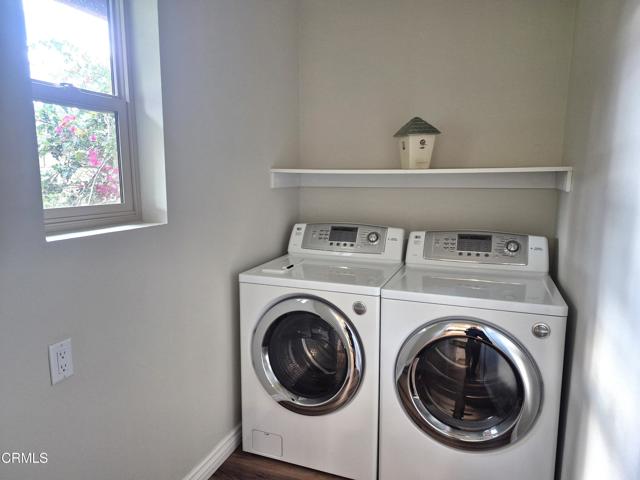 34120 Village 34, Camarillo CA: https://media.crmls.org/mediaz/e9bdbc4d-197e-4657-8db0-603facd0d83a.jpg