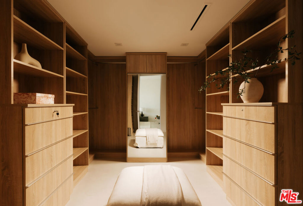 MLS #26832527 image #20