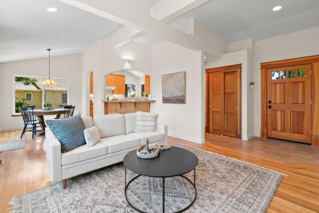 562 Cuesta Drive, Aptos CA: https://media.crmls.org/mediaz/e9bf80eb-08ce-472c-8460-e4e8a8bc957f.jpg
